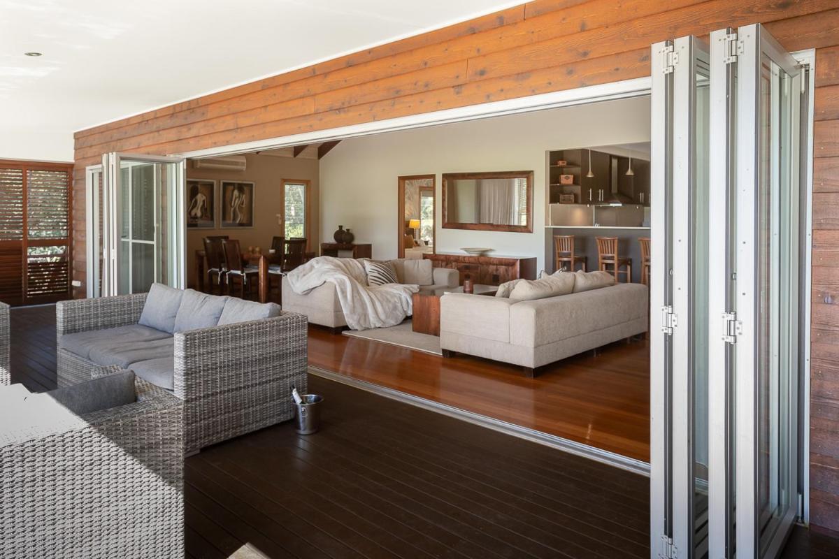 Lake Weyba Cottages Noosa 페레지안 비치 외부 사진