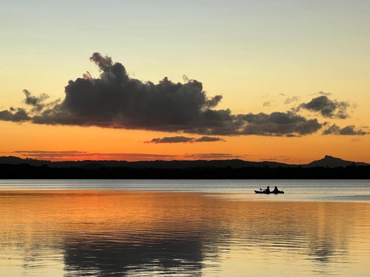 Lake Weyba Cottages Noosa 페레지안 비치 외부 사진