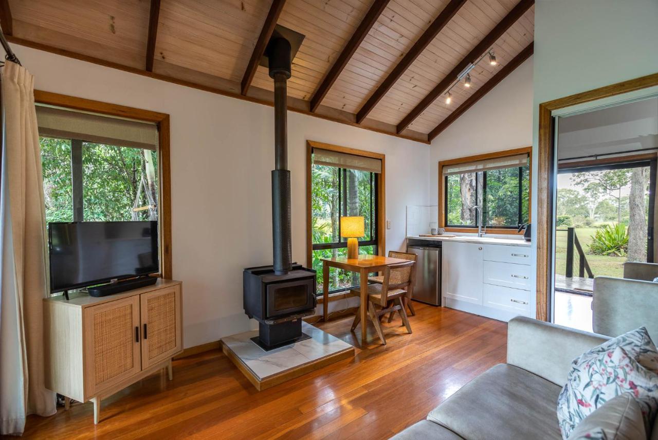 Lake Weyba Cottages Noosa 페레지안 비치 외부 사진